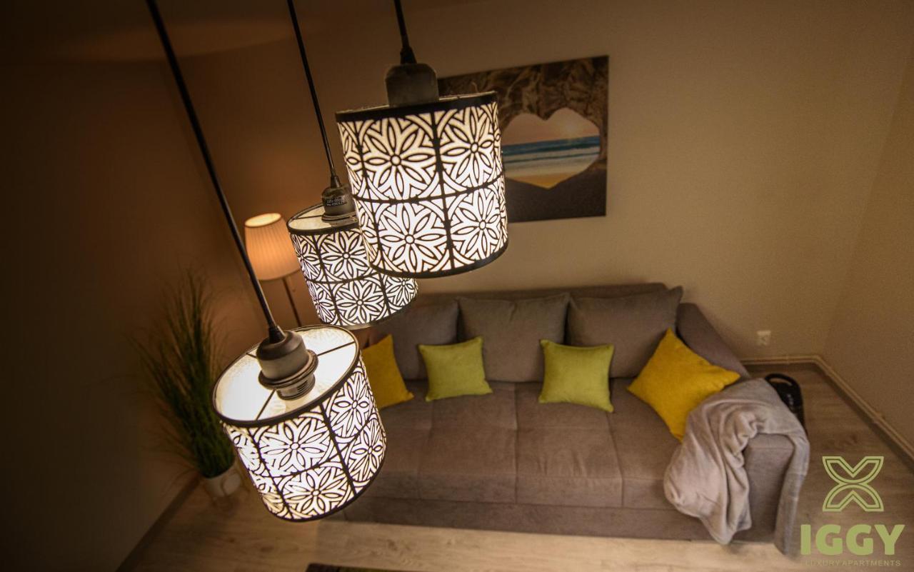 Iggy Luxury Apartment Hunedoara Esterno foto